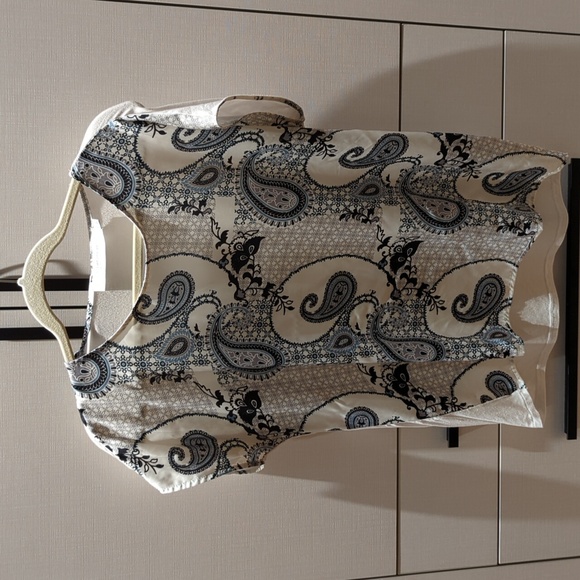 White Blouse with Navy Blue Pattern - Picture 1 of 4